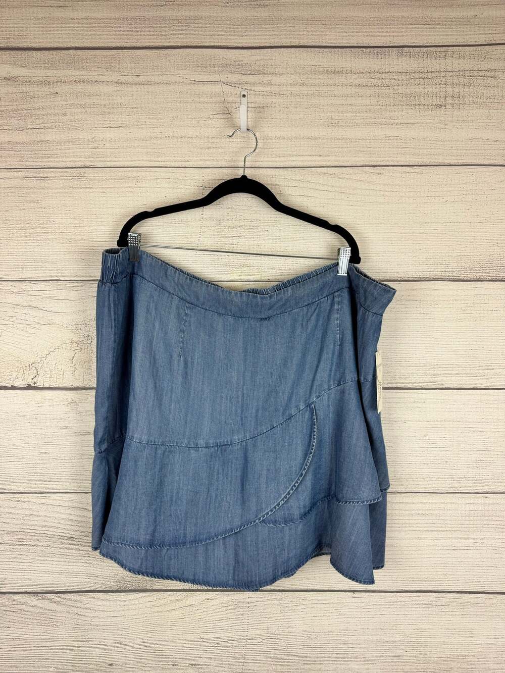 Cato Plus Size Blue Chambray Ruffle Pull On Skort Size 26/28W